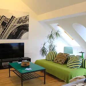 Beautiful In The City Center Apartment Prague